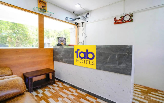 Fabhotel Woods Regency
