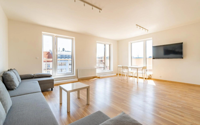 Penthouse with panoramic city view in Elite Rezidence