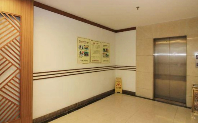 Xinjunyue Hotel Xincheng Passenger Station Branch