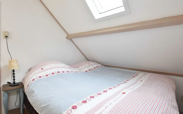 Beautiful Holiday Home in Kamperland Near the Beach