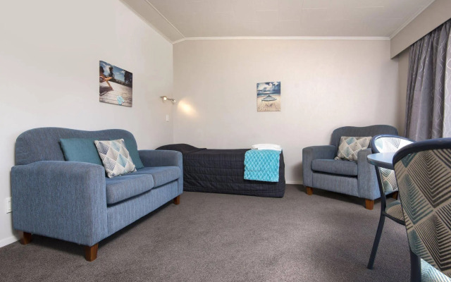 Bay Vista Waterfront Motel Picton