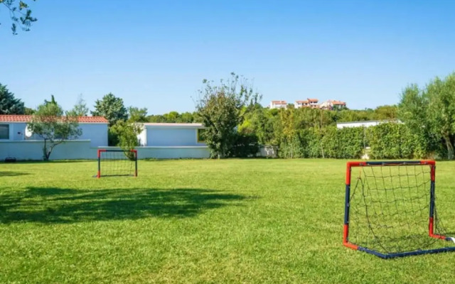 Exquisite Mobile Home in Banjole With Garden