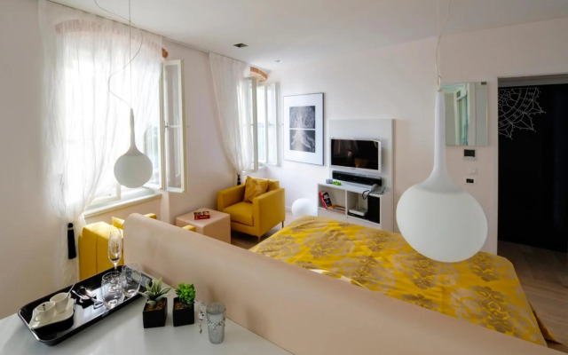 Riva Luxury Suites