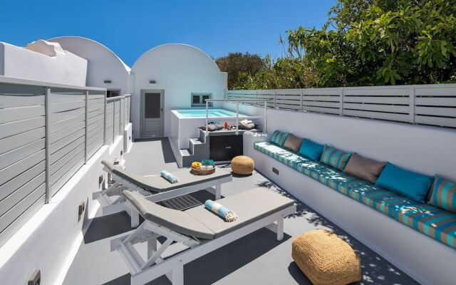 Amoramelia Suites