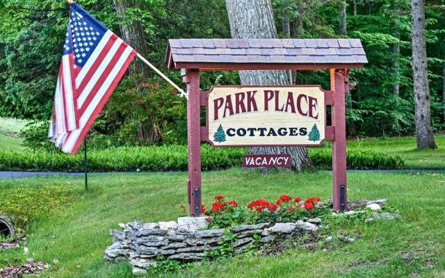 'pine Cottage' Duplex w/ Deck: Walk to State Park!