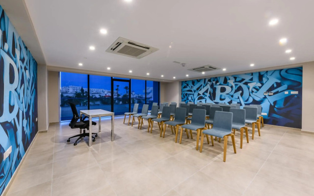 Tasia Maris Seasons Hotel - Adults Only
