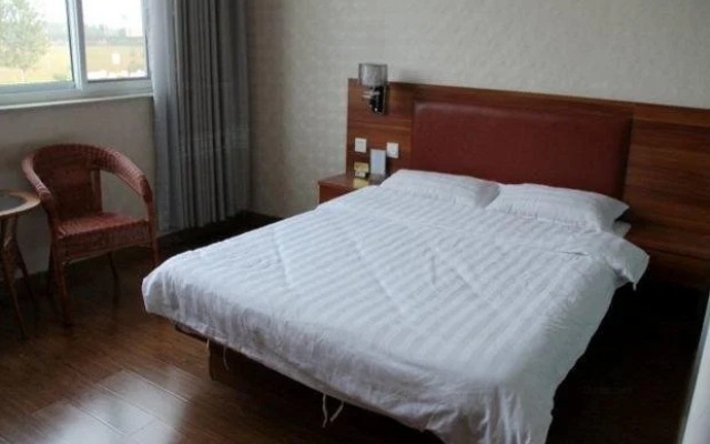 Xianghua Express Inn