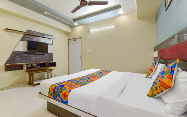 Fabhotel Apollo