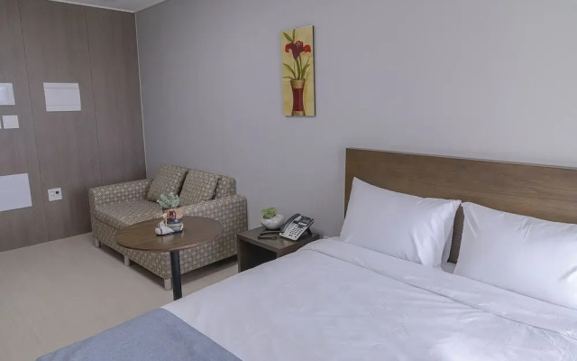 Golden Planet Hotel & Resort
