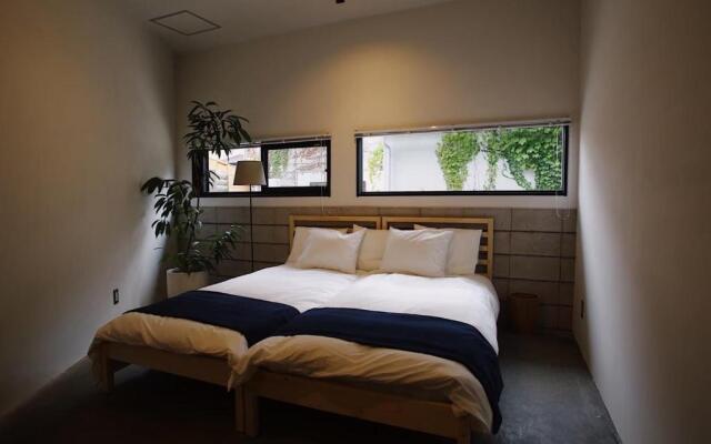 hostel mog