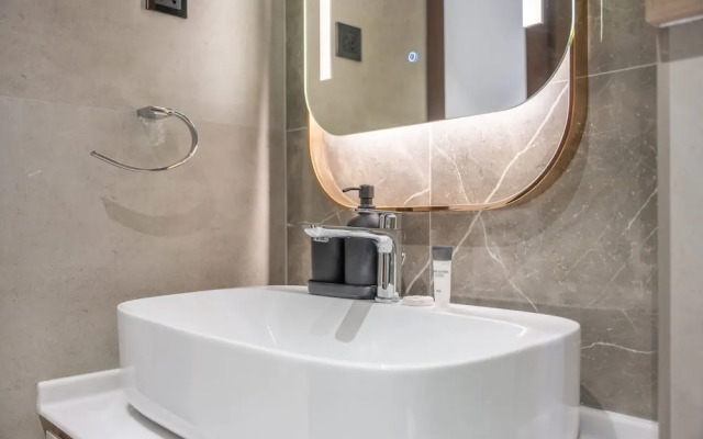 Sleek Studio in The Ivy Tower JVT