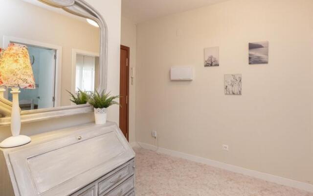 1 Line Beach and Sun