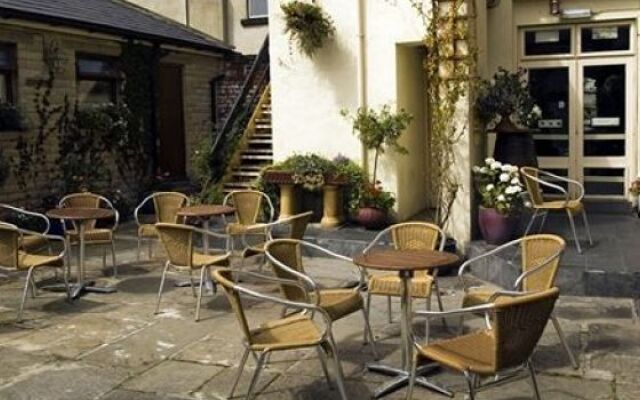 The New Beehive Inn