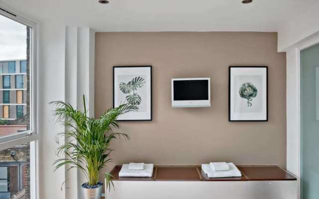 Converted Warehouse 1 bed apt in Clerkenwell