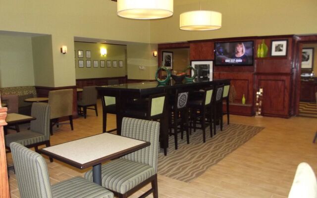 Hampton Inn & Suites Gainesville