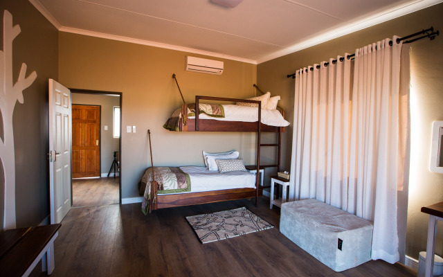 Kalahari Anib Lodge