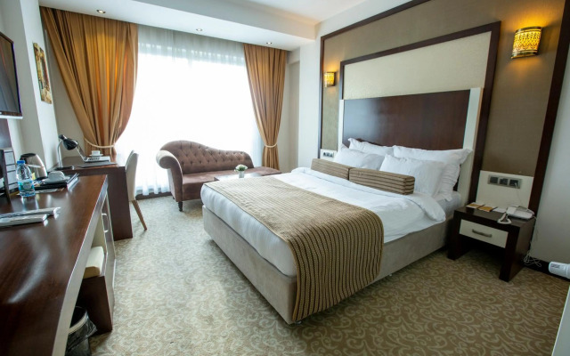 Lavin Otel