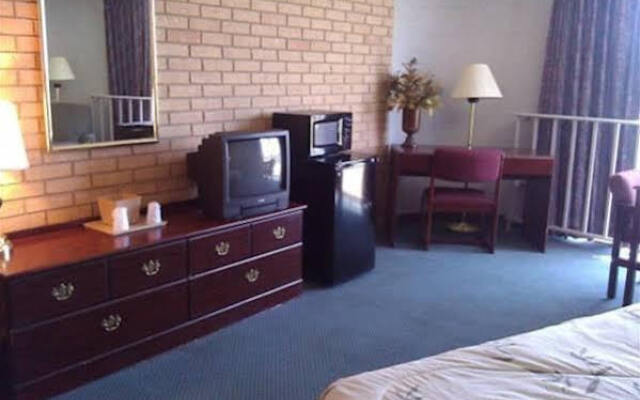 Rio Grande Plaza Hotel