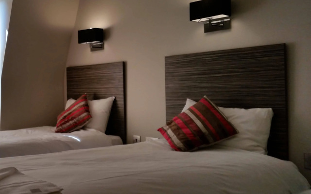 Sara Hotel