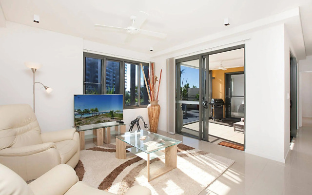 Saltwater Suites