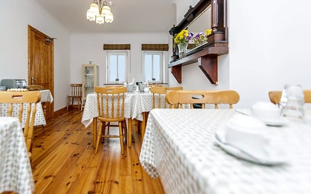 Dingle Marina Lodge