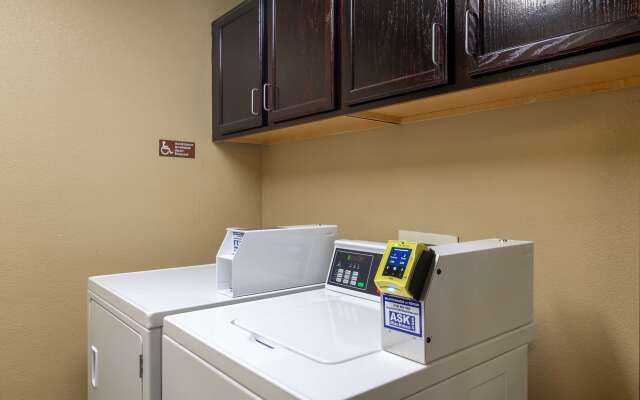 Best Western Governors Inn & Suites