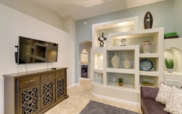 Golf & Hike: Family Home w/ Patio in Glendale