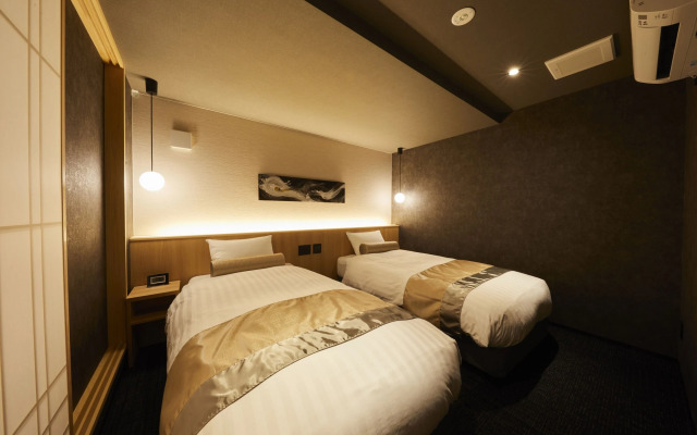 Rinn Shijo Nishinotoin