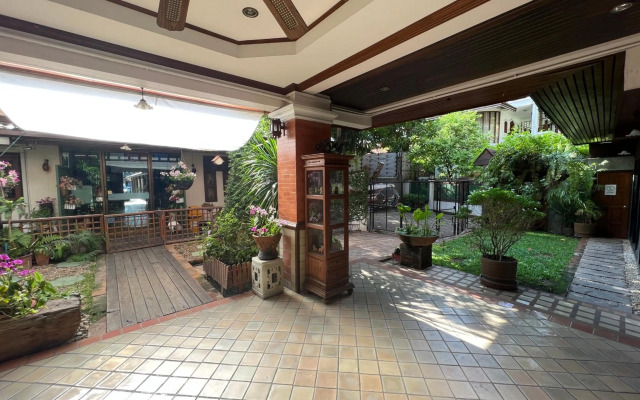 Pha Thai House