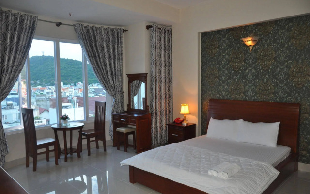 Queen Garden Hotel