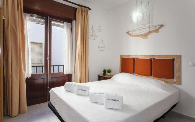 A13 - Channel Street Central Apartment