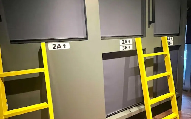 Shinjuku Nikka Hotel - Hostel