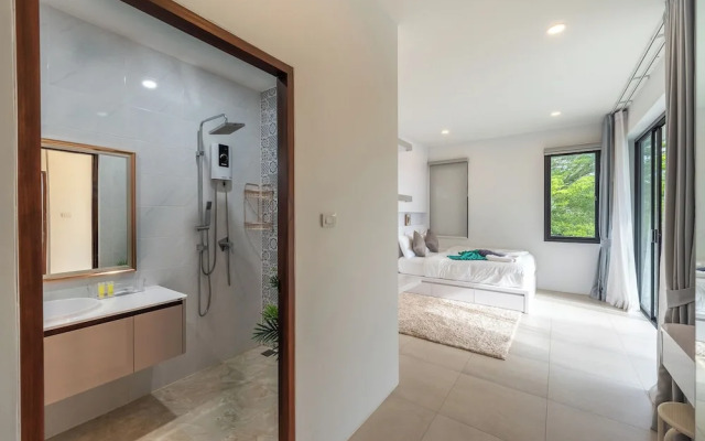 One of Phukets Best Villas V212