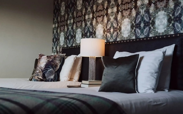 Richmond Park Hotel