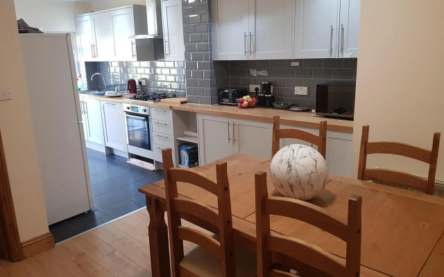 Oxford City Guest House