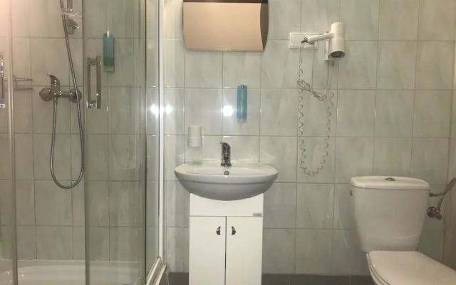 Krakow Apartments & Rooms