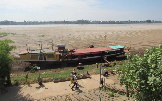 Nalinthone Guesthouse
