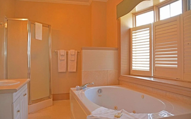 Isaiah Tubbs Resort & Conference Centre