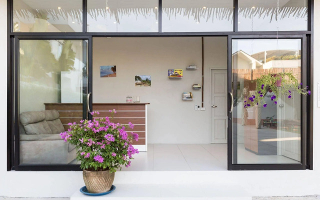 Villa Chok in beachfront villa resort