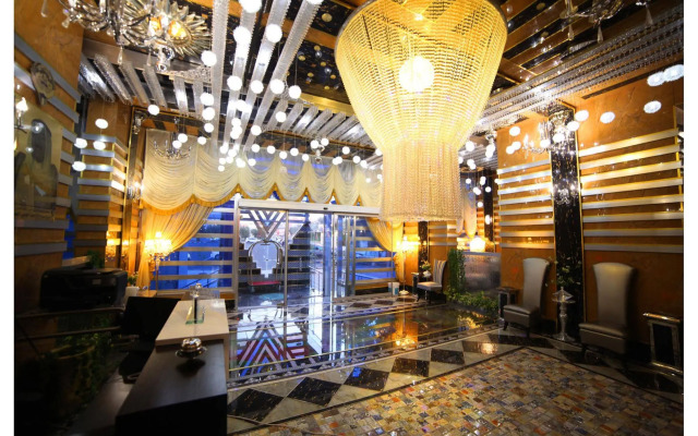 Roomi Suites Hotel
