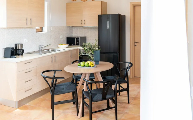 Syra Suites