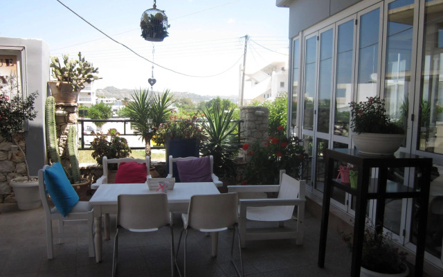 Vickys Studios Faliraki