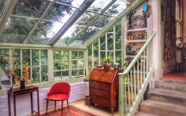 84 Saint Andrews Road