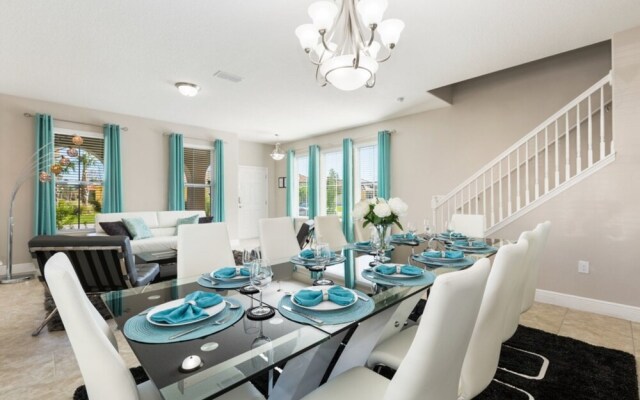 Solterra - 4103 Oaktree Drive