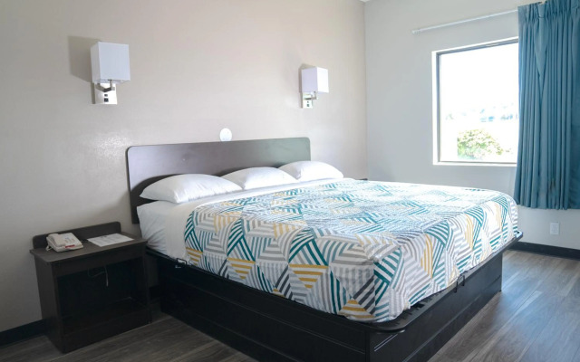 Motel 6 Caseyville, IL - Caseyville Il