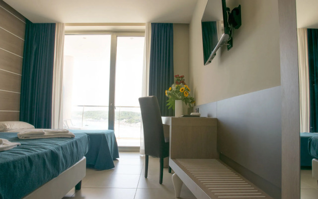 Hotel Belvedere, Torre Dell'Orso