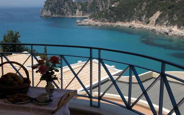 Ithea suites hotel