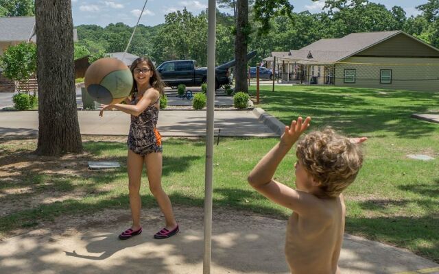 Candlewyck Cove Resort