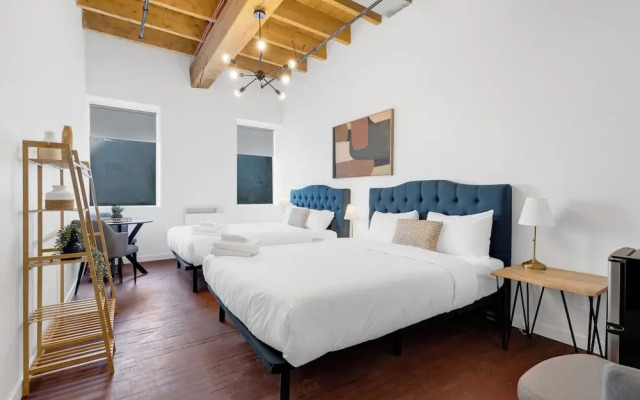 The Little Prince Rooms-Old Montreal