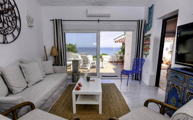 51297 - Cutest beach house Estepona
